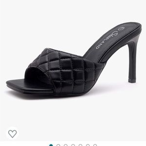 New in box! Shoe lane melrose. Black weave 7.5